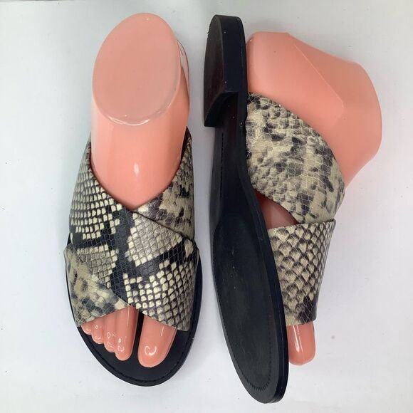 Banana Republic Snakeskin White/Black Strap Slip On Women’s Slide Sandals Sz 8M - Picture 2 of 12